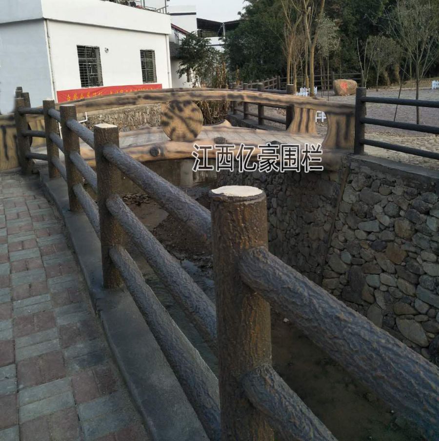 0209水泥仿樹皮欄桿.jpg