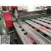 萬達服裝店門面烤漆氟碳柳葉孔鋁單板_專業鋁板廠家