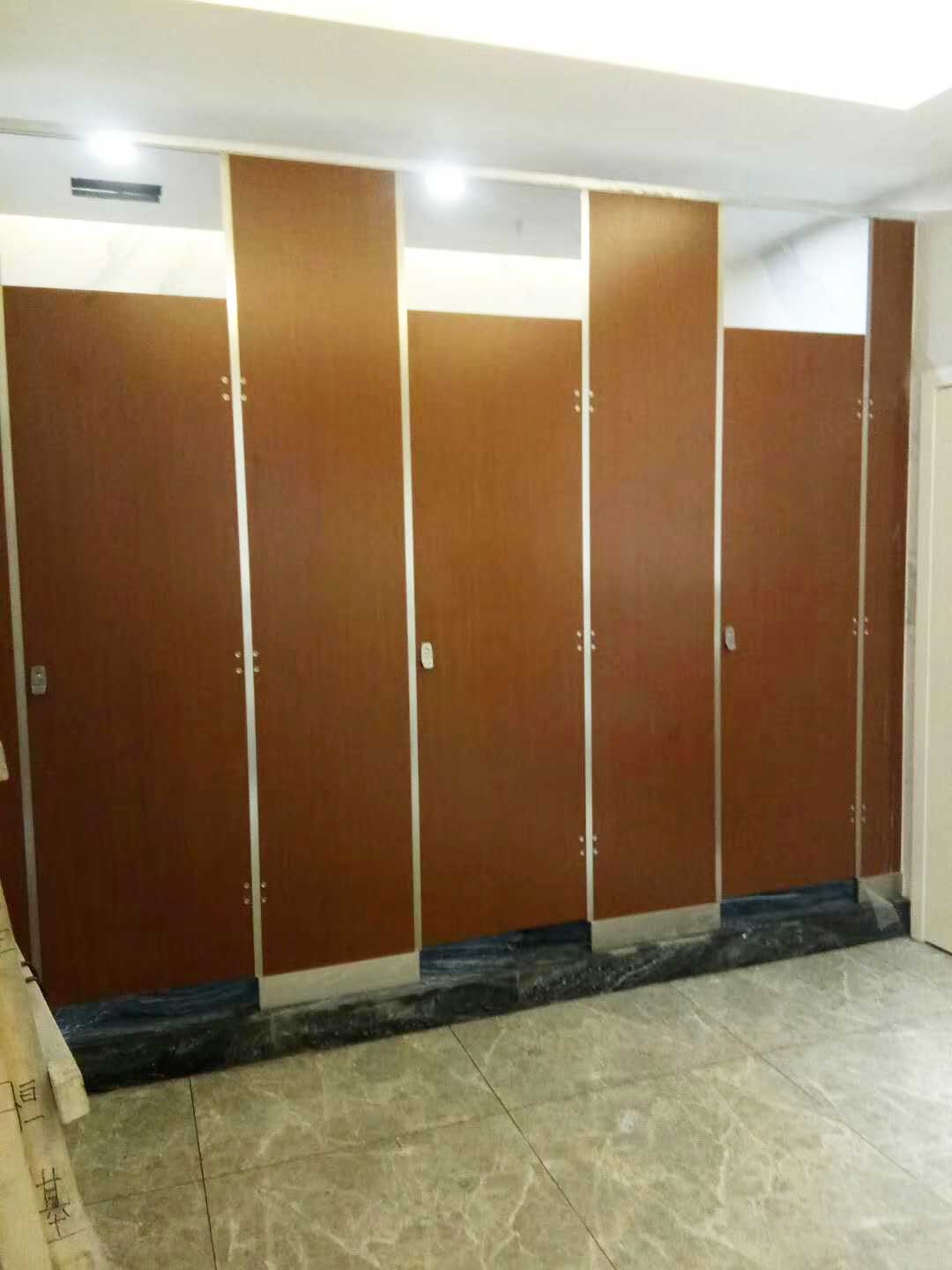 酒店機場地鐵衛生間隔斷6