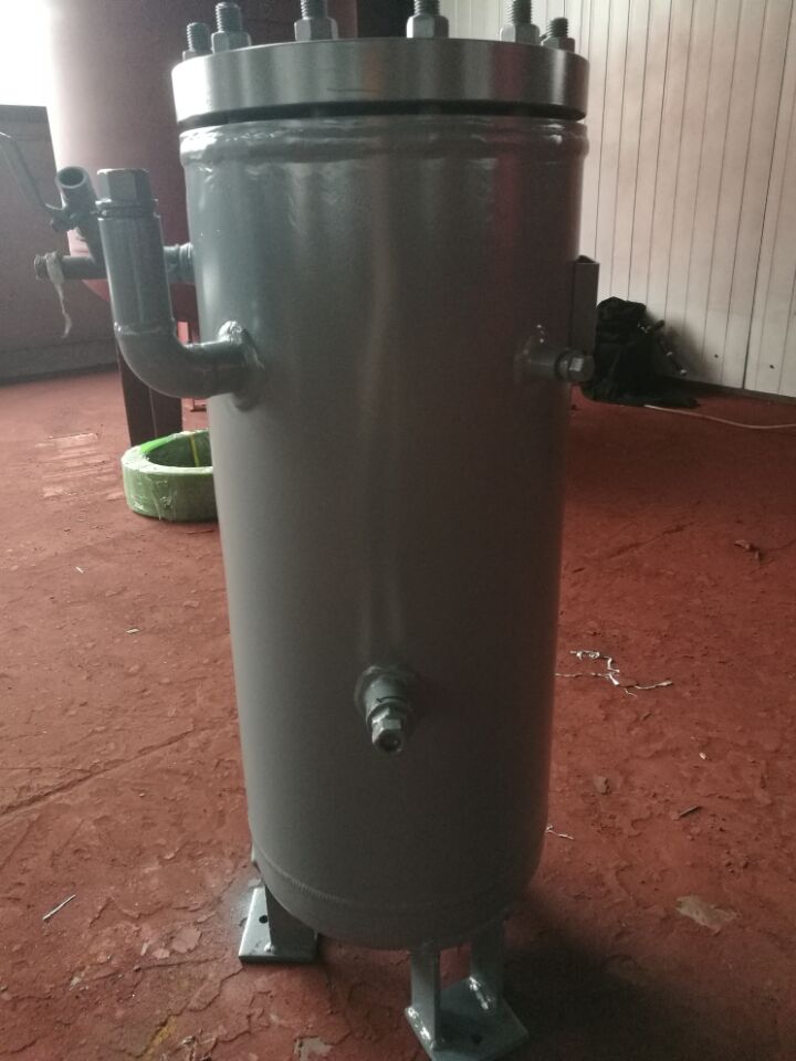 碳鋼油氣分離器 (1).jpg