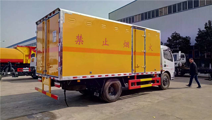 東風大多利卡氣瓶廂式車3