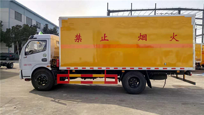 東風大多利卡氣瓶廂式車5