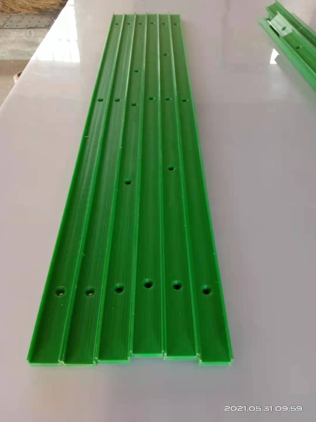 導軌 (3)