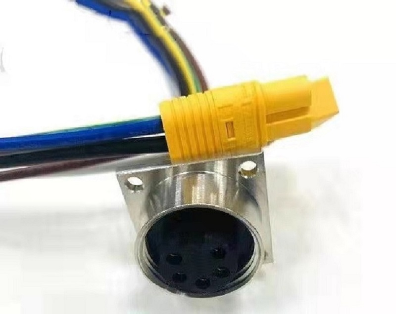 7-8電源連接器