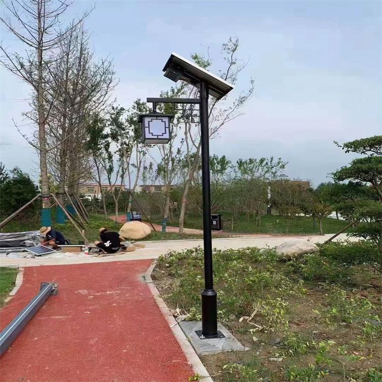 太陽能庭院燈 (2)